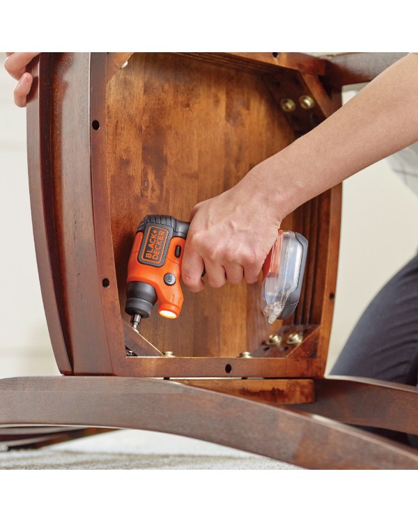 Отвертка аккумуляторная BLACK+DECKER BDCSFS30C